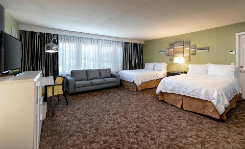 Holiday Inn West Covina Hotel image 6